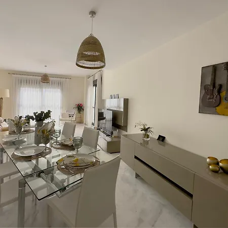Apartamento Splendid View Cosmo Between Cancelada&estepona Estepona