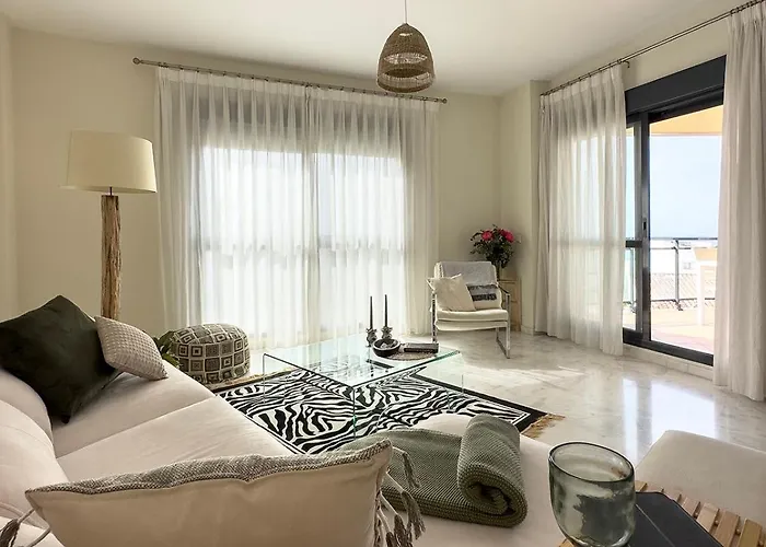 Splendid View Cosmo Between Cancelada And * Estepona